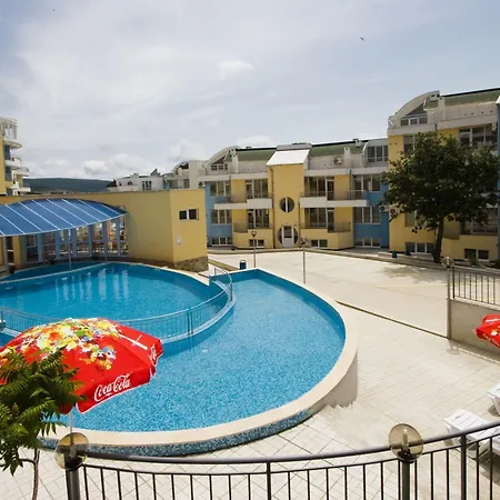 Sunset Complex 3* קושריצה