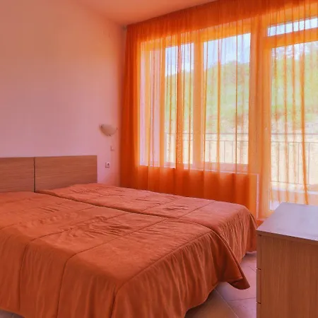 Sunset Complex מלון 3*