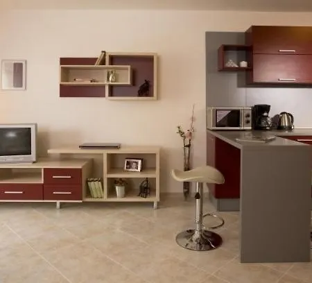 מלון Sunset Complex 3*