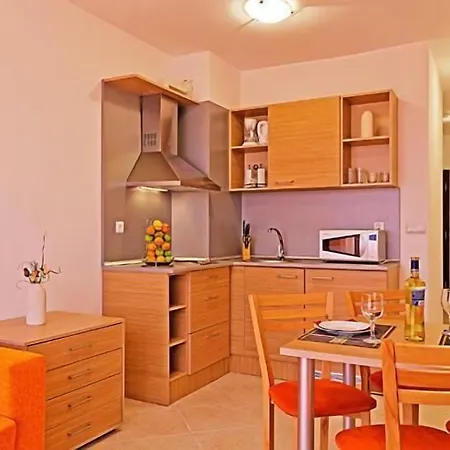 Sunset Complex 3*
