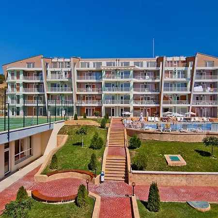 Sunset Complex 3*
