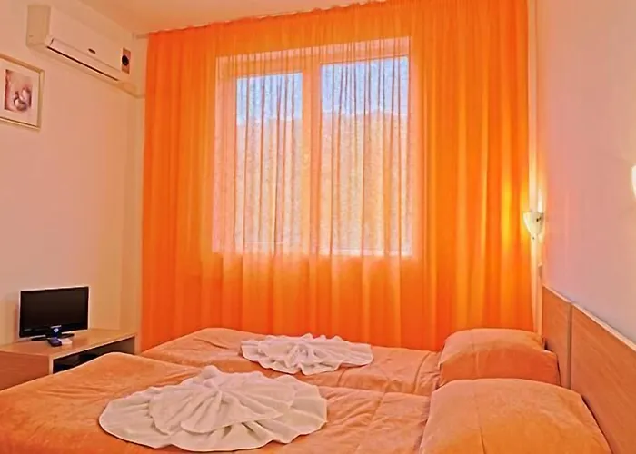 Отель Sunset Complex 3*